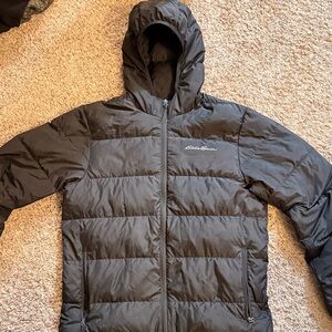 Eddie Bauer Men's black Hooded lightweight Puffer Jacket